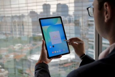 Amazon queima estoque: tablet Samsung top por preço incrível