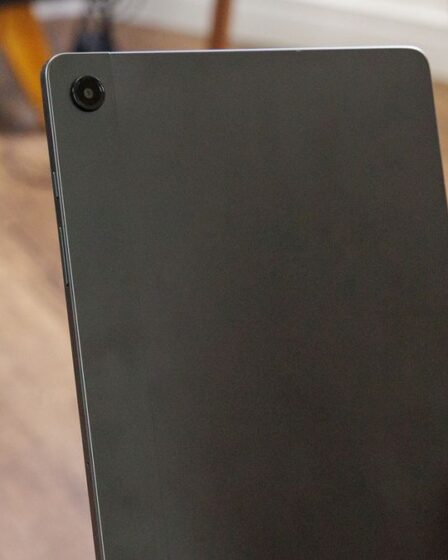 Novo tablet acessível da Samsung é flagrado em teste de